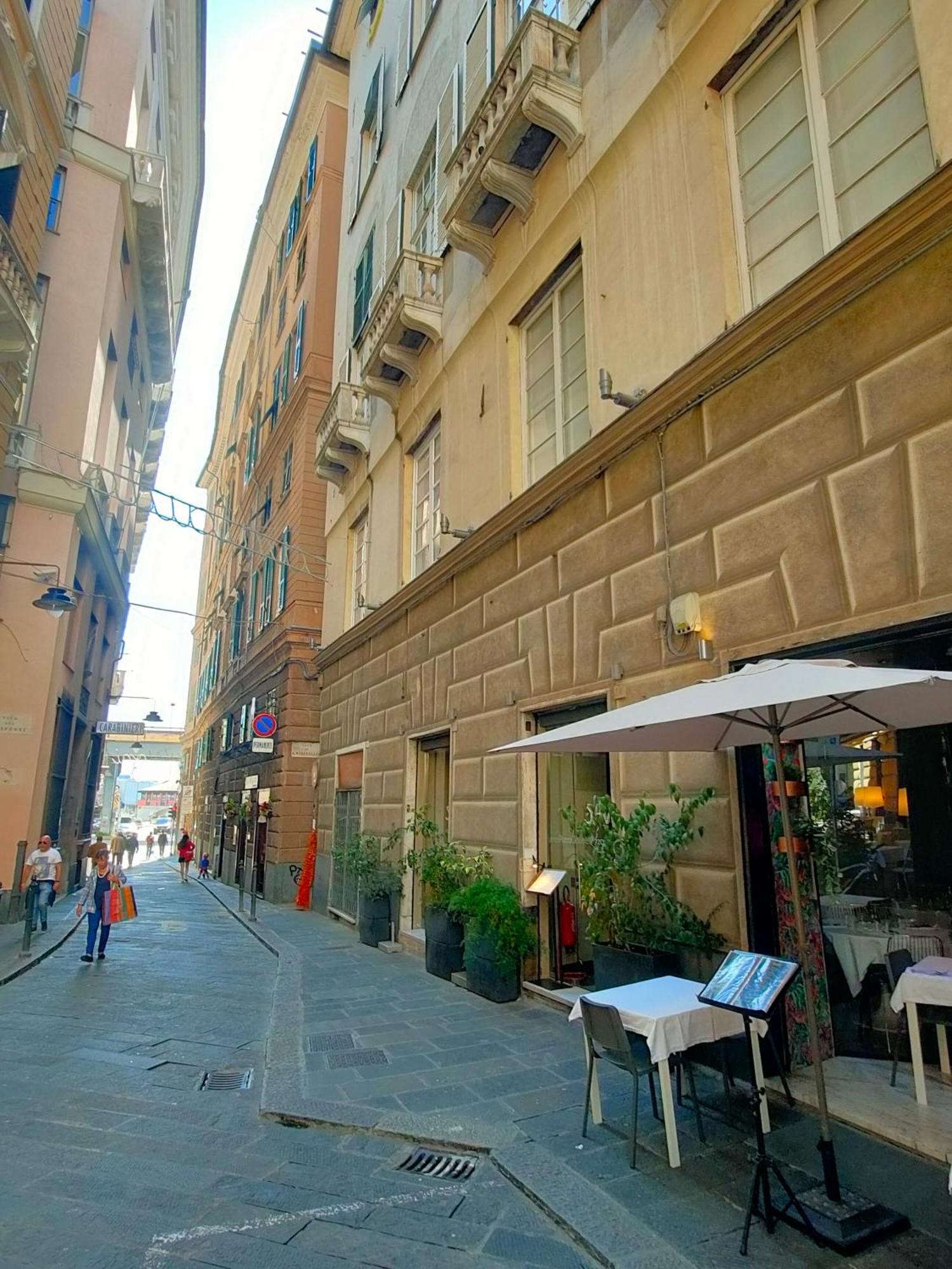 Rooms Ponte Calvi Genoa Exterior photo